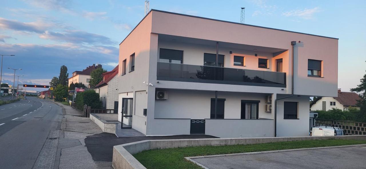 Smart Rooms Wels Exterior foto